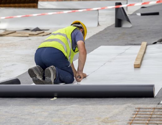 What Are Flat Roofing and What Types Exist?
