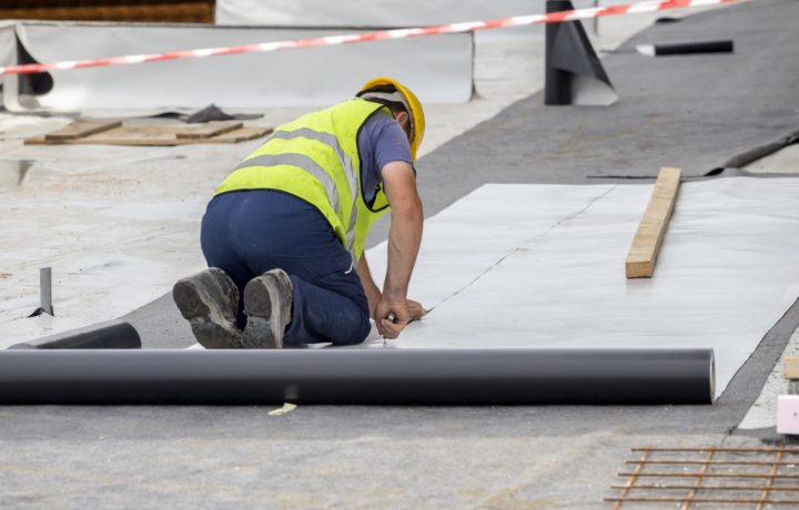 What Are Flat Roofing and What Types Exist?