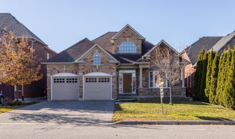 The Benefits Of Regular Garage Door Maintenance: A Guide For Homeowners